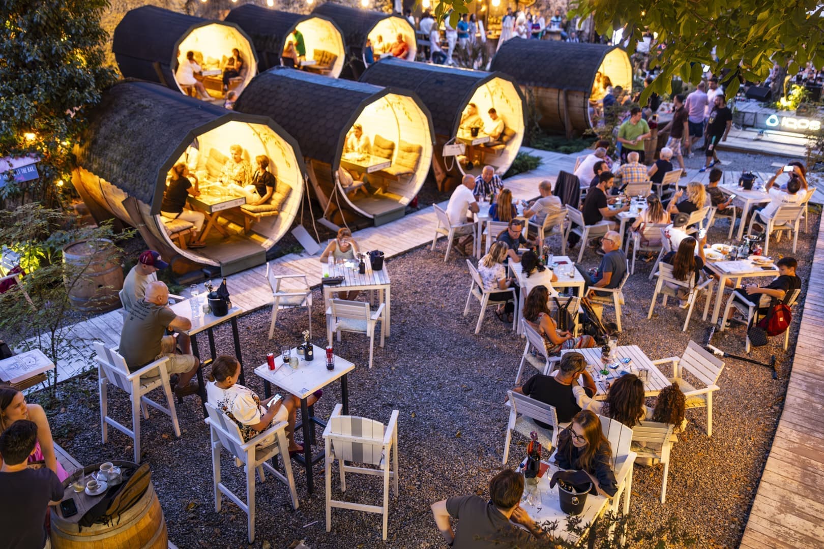 Eveniment la Juno Wine Garden